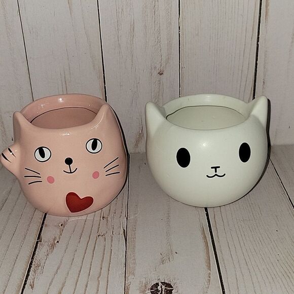 Cat Bunny Planters Set of 2 Small Indoor Plant Pots Pet Animal Home Decor - Picture 1 of 4